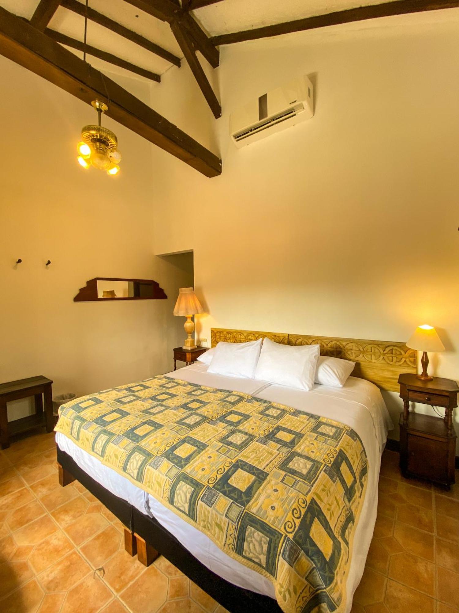Hotel Mariscal Robledo Santa Fe de Antioquia Bagian luar foto