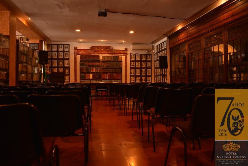 Hotel Mariscal Robledo Santa Fe de Antioquia Bagian luar foto